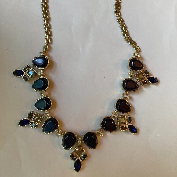 Beautiful The‎ Limited Statement Necklace - Picture 6 of 6